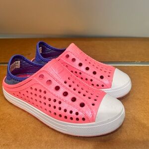 Skechers Kids Size 13 Guzman Slip On Foamies